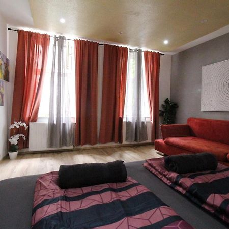 Private Triple Bedroom Rf1 Viena Exterior foto