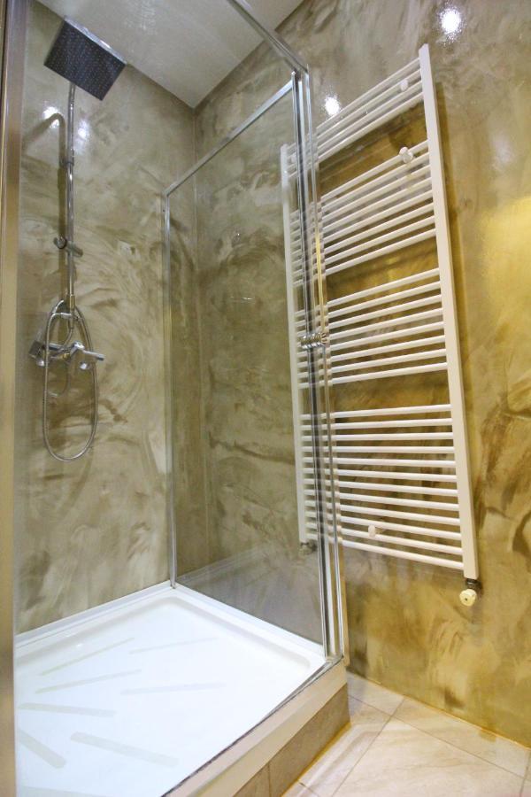 Private Triple Bedroom Rf1 Viena Exterior foto